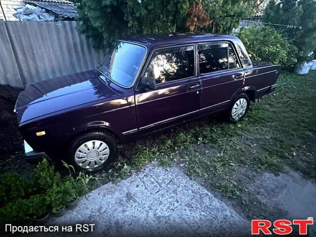Фиолетовый ВАЗ 2107, объемом двигателя 1.5 л и пробегом 160 тыс. км за 1200 $, фото 1 на Automoto.ua