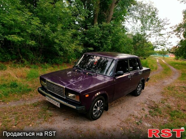Фиолетовый ВАЗ 2107, объемом двигателя 1.6 л и пробегом 146 тыс. км за 1000 $, фото 1 на Automoto.ua