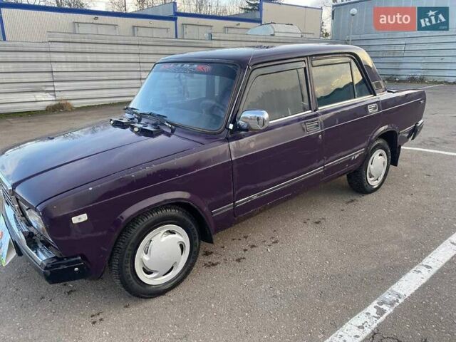 Фіолетовий ВАЗ 2107, об'ємом двигуна 1.5 л та пробігом 172 тис. км за 800 $, фото 1 на Automoto.ua