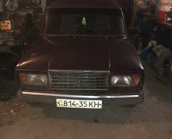 Фіолетовий ВАЗ 2107, об'ємом двигуна 1.5 л та пробігом 300 тис. км за 600 $, фото 1 на Automoto.ua