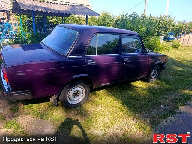Фіолетовий ВАЗ 2107, об'ємом двигуна 1.5 л та пробігом 0 тис. км за 1000 $, фото 1 на Automoto.ua