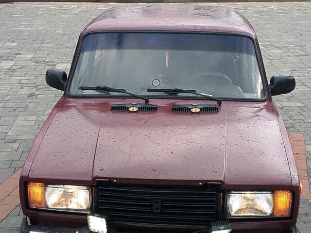 Фиолетовый ВАЗ 2107, объемом двигателя 0 л и пробегом 111 тыс. км за 1100 $, фото 1 на Automoto.ua