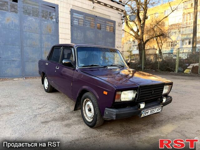 Фіолетовий ВАЗ 2107, об'ємом двигуна 1.5 л та пробігом 100 тис. км за 800 $, фото 1 на Automoto.ua