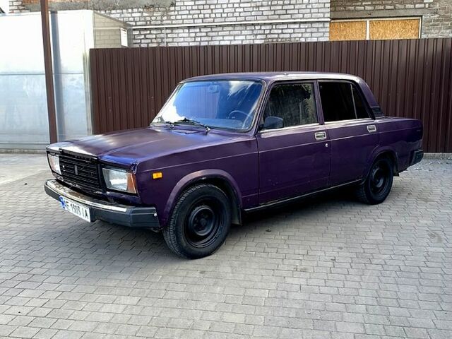 Фиолетовый ВАЗ 2107, объемом двигателя 1.5 л и пробегом 250 тыс. км за 550 $, фото 1 на Automoto.ua
