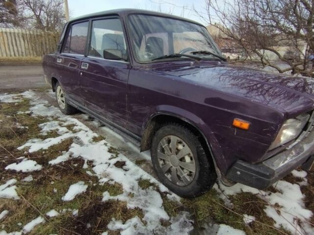 Фиолетовый ВАЗ 2107, объемом двигателя 1.6 л и пробегом 50 тыс. км за 565 $, фото 1 на Automoto.ua