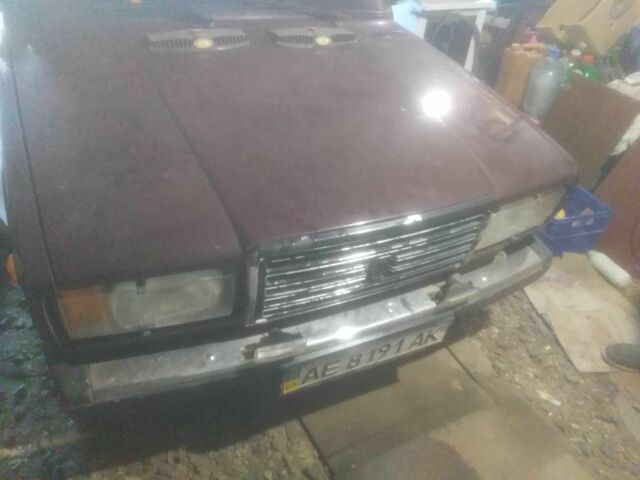 Коричневый ВАЗ 2107, объемом двигателя 1.5 л и пробегом 777 тыс. км за 1500 $, фото 1 на Automoto.ua