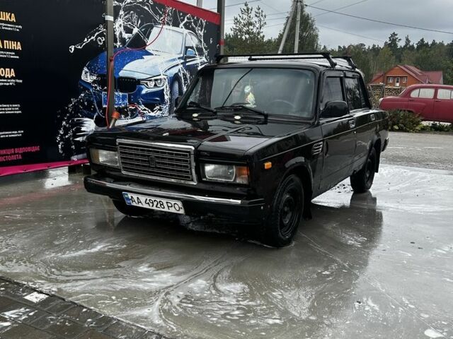 Коричневый ВАЗ 2107, объемом двигателя 1.5 л и пробегом 377 тыс. км за 700 $, фото 1 на Automoto.ua