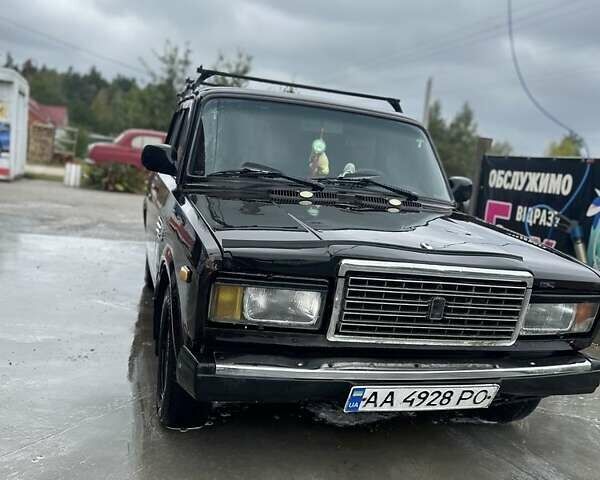 Коричневий ВАЗ 2107, об'ємом двигуна 1.5 л та пробігом 377 тис. км за 700 $, фото 1 на Automoto.ua