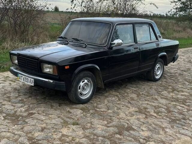Коричневий ВАЗ 2107, об'ємом двигуна 1.5 л та пробігом 180 тис. км за 600 $, фото 1 на Automoto.ua
