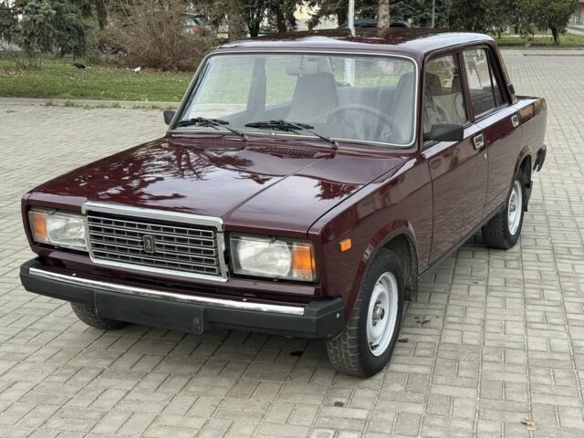 Коричневый ВАЗ 2107, объемом двигателя 1.5 л и пробегом 67 тыс. км за 3100 $, фото 1 на Automoto.ua