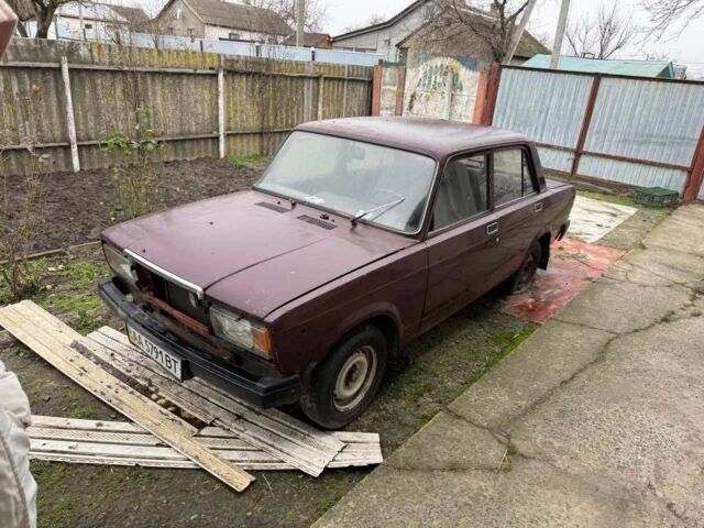 Коричневый ВАЗ 2107, объемом двигателя 1.5 л и пробегом 100 тыс. км за 500 $, фото 1 на Automoto.ua