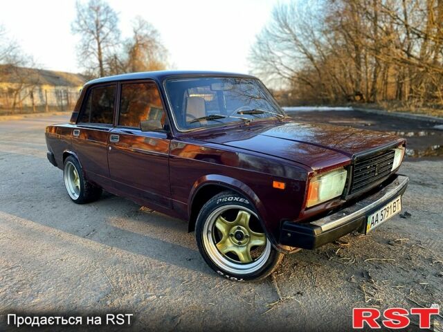 Коричневий ВАЗ 2107, об'ємом двигуна 1.6 л та пробігом 333 тис. км за 1350 $, фото 1 на Automoto.ua