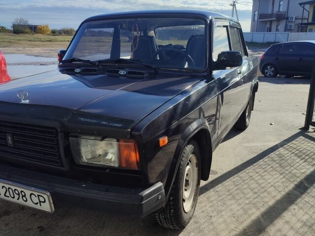 ВАЗ 2107 2008 в Вышгороде на Automoto.ua Коричневый ВАЗ 2107, объемом двигателя 1.5 л и пробегом 70 тыс. км за 1343 $, фото 1 на Automoto.ua
