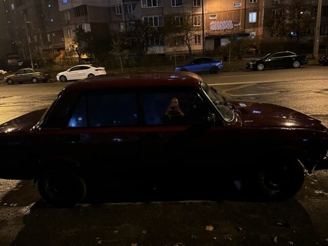 Красный ВАЗ 2107, объемом двигателя 1.6 л и пробегом 3 тыс. км за 356 $, фото 1 на Automoto.ua