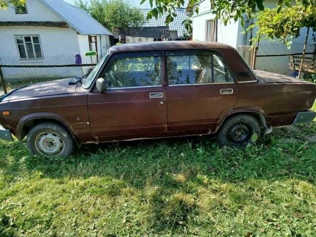 Червоний ВАЗ 2107, об'ємом двигуна 0 л та пробігом 500 тис. км за 390 $, фото 1 на Automoto.ua
