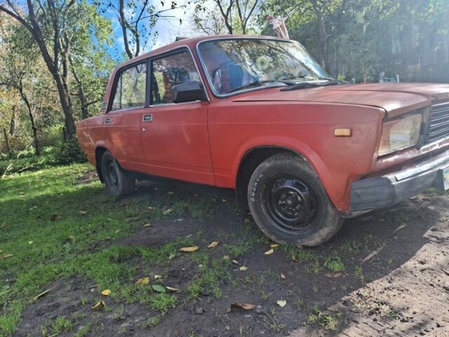Червоний ВАЗ 2107, об'ємом двигуна 0 л та пробігом 300 тис. км за 500 $, фото 1 на Automoto.ua
