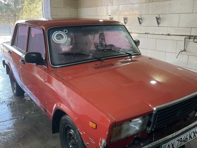 Красный ВАЗ 2107, объемом двигателя 1.5 л и пробегом 300 тыс. км за 452 $, фото 1 на Automoto.ua