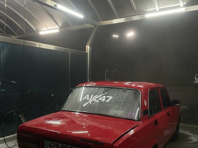 ВАЗ 2107 1983 в Черкассах на Automoto.ua Красный ВАЗ 2107, объемом двигателя 1.5 л и пробегом 300 тыс. км за 594 $, фото 1 на Automoto.ua