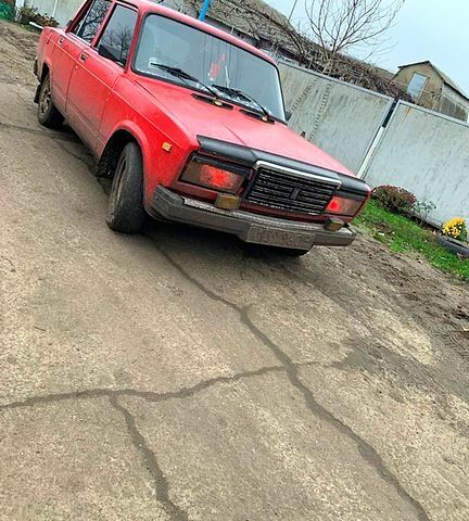 Червоний ВАЗ 2107, об'ємом двигуна 1.5 л та пробігом 0 тис. км за 610 $, фото 1 на Automoto.ua