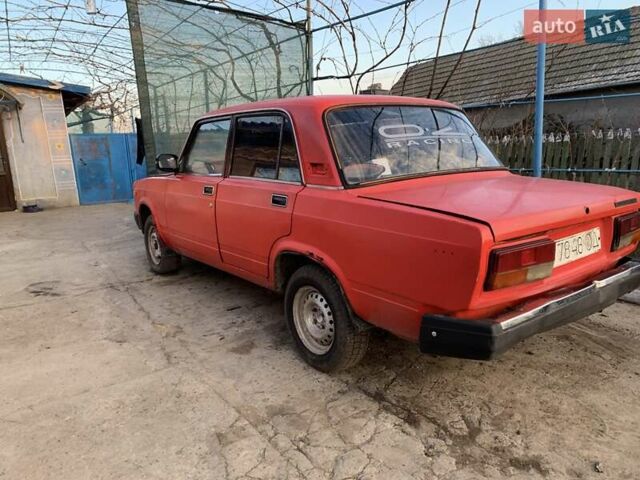 Красный ВАЗ 2107, объемом двигателя 1.5 л и пробегом 100 тыс. км за 500 $, фото 1 на Automoto.ua