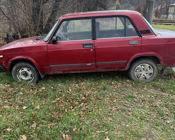Красный ВАЗ 2107, объемом двигателя 1.5 л и пробегом 1 тыс. км за 650 $, фото 1 на Automoto.ua