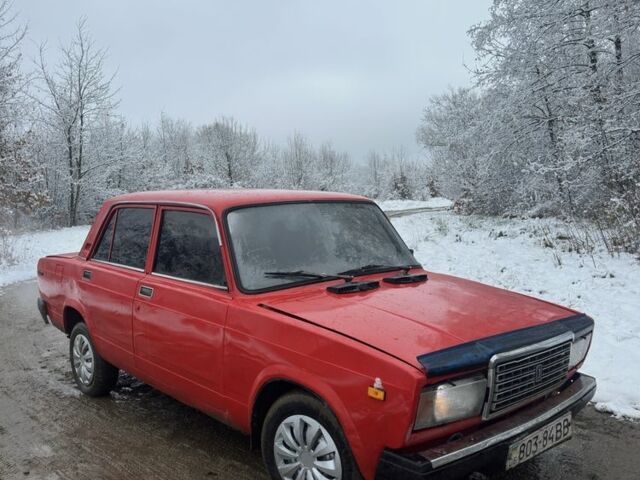 Красный ВАЗ 2107, объемом двигателя 1.5 л и пробегом 77 тыс. км за 550 $, фото 1 на Automoto.ua