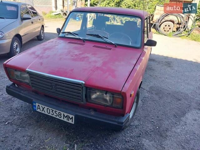 Красный ВАЗ 2107, объемом двигателя 1.4 л и пробегом 84 тыс. км за 700 $, фото 1 на Automoto.ua