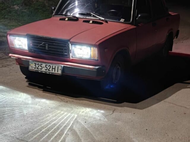Червоний ВАЗ 2107, об'ємом двигуна 1 л та пробігом 65 тис. км за 1000 $, фото 1 на Automoto.ua