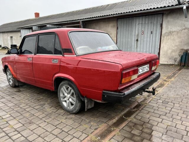 Красный ВАЗ 2107, объемом двигателя 1.5 л и пробегом 200 тыс. км за 553 $, фото 1 на Automoto.ua