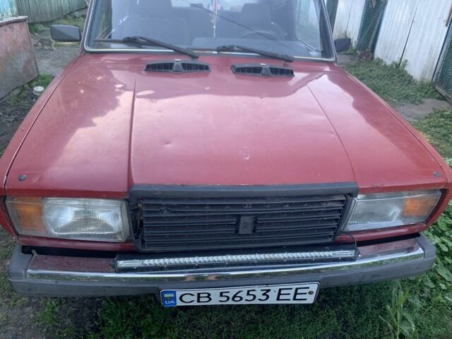 Красный ВАЗ 2107, объемом двигателя 1.5 л и пробегом 1 тыс. км за 600 $, фото 1 на Automoto.ua