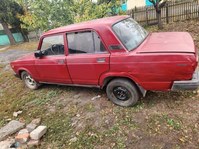 Красный ВАЗ 2107, объемом двигателя 1.5 л и пробегом 1 тыс. км за 288 $, фото 1 на Automoto.ua