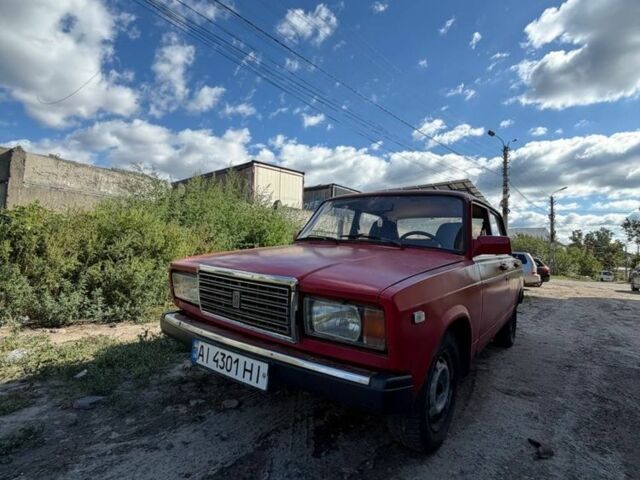 Красный ВАЗ 2107, объемом двигателя 1.3 л и пробегом 2 тыс. км за 702 $, фото 1 на Automoto.ua