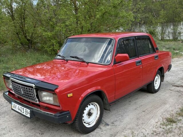 Красный ВАЗ 2107, объемом двигателя 1.3 л и пробегом 83 тыс. км за 1100 $, фото 1 на Automoto.ua