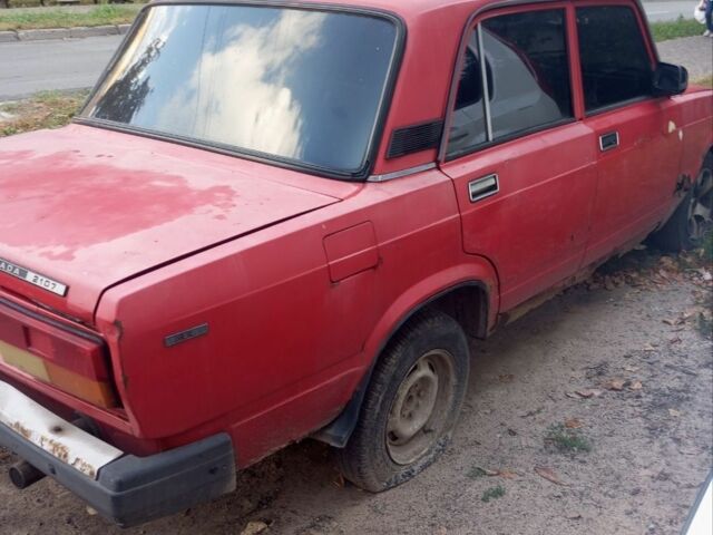 Красный ВАЗ 2107, объемом двигателя 0 л и пробегом 50 тыс. км за 365 $, фото 1 на Automoto.ua