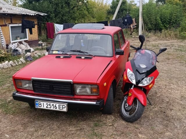 Червоний ВАЗ 2107, об'ємом двигуна 1.6 л та пробігом 900 тис. км за 457 $, фото 1 на Automoto.ua