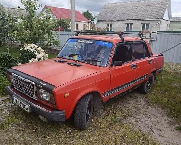 Красный ВАЗ 2107, объемом двигателя 1.29 л и пробегом 255 тыс. км за 800 $, фото 1 на Automoto.ua