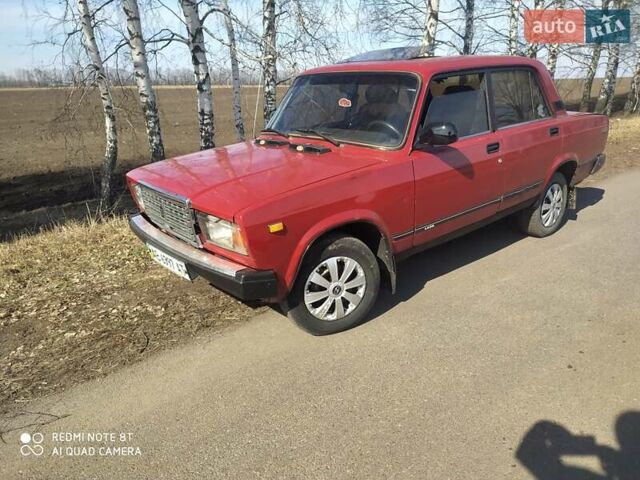 Красный ВАЗ 2107, объемом двигателя 0 л и пробегом 65 тыс. км за 750 $, фото 1 на Automoto.ua