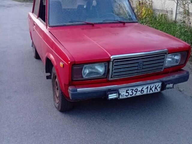 Красный ВАЗ 2107, объемом двигателя 1.5 л и пробегом 100 тыс. км за 417 $, фото 1 на Automoto.ua