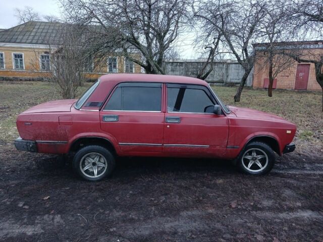 Червоний ВАЗ 2107, об'ємом двигуна 1 л та пробігом 225 тис. км за 594 $, фото 1 на Automoto.ua