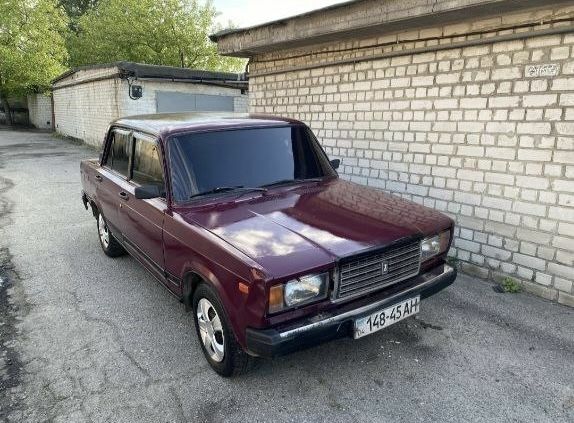 Червоний ВАЗ 2107, об'ємом двигуна 0 л та пробігом 80 тис. км за 596 $, фото 1 на Automoto.ua