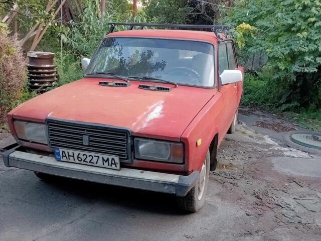 Красный ВАЗ 2107, объемом двигателя 0 л и пробегом 200 тыс. км за 300 $, фото 1 на Automoto.ua