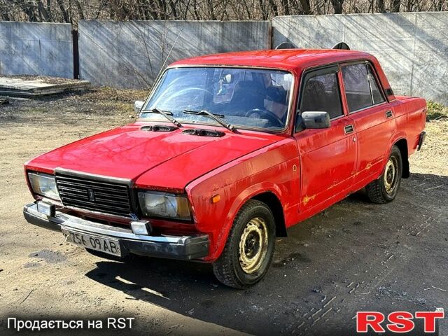 Красный ВАЗ 2107, объемом двигателя 1.5 л и пробегом 0 тыс. км за 350 $, фото 1 на Automoto.ua