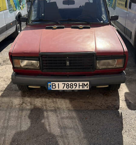 Красный ВАЗ 2107, объемом двигателя 1.5 л и пробегом 55 тыс. км за 700 $, фото 1 на Automoto.ua
