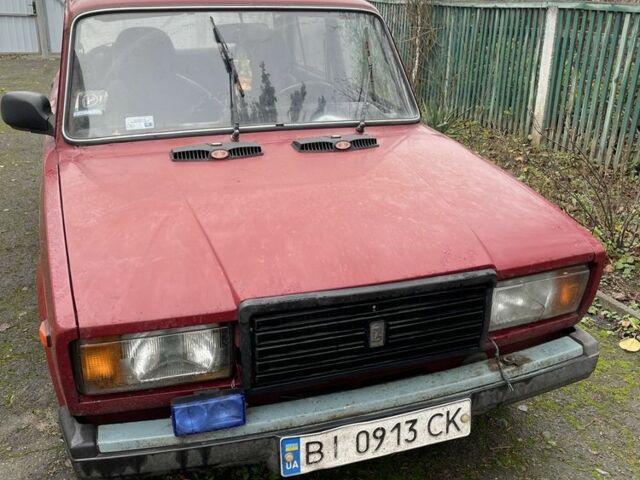 Красный ВАЗ 2107, объемом двигателя 1.5 л и пробегом 3 тыс. км за 709 $, фото 1 на Automoto.ua