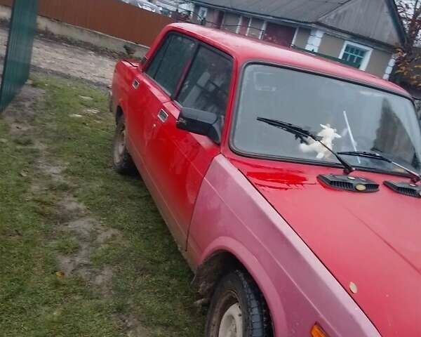 Красный ВАЗ 2107, объемом двигателя 1.5 л и пробегом 421 тыс. км за 550 $, фото 1 на Automoto.ua