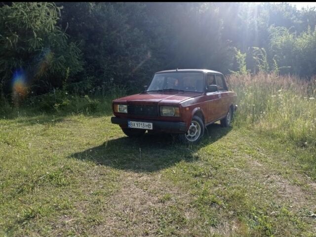 Красный ВАЗ 2107, объемом двигателя 0 л и пробегом 10 тыс. км за 1195 $, фото 1 на Automoto.ua