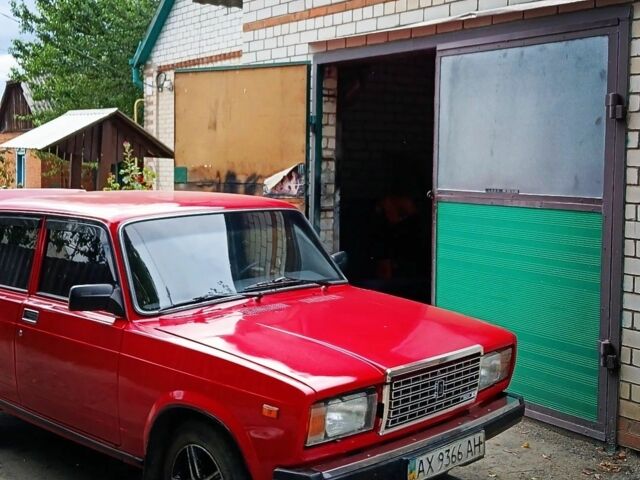 Красный ВАЗ 2107, объемом двигателя 1.6 л и пробегом 70 тыс. км за 1800 $, фото 1 на Automoto.ua