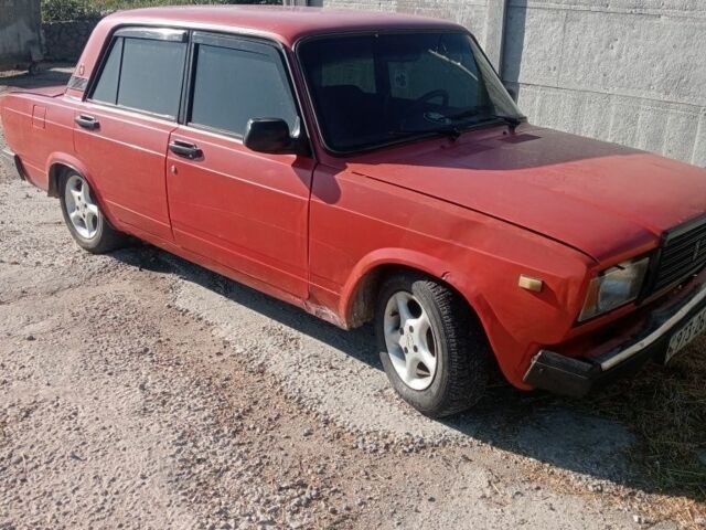 Красный ВАЗ 2107, объемом двигателя 0 л и пробегом 3 тыс. км за 600 $, фото 1 на Automoto.ua