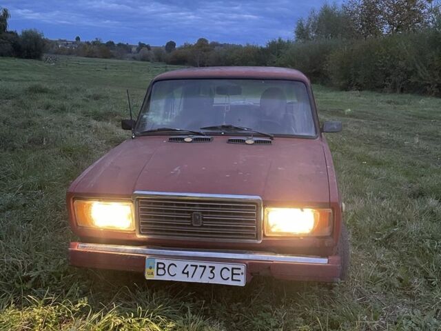 Червоний ВАЗ 2107, об'ємом двигуна 1.6 л та пробігом 110 тис. км за 341 $, фото 1 на Automoto.ua