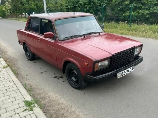 Червоний ВАЗ 2107, об'ємом двигуна 1.6 л та пробігом 3 тис. км за 383 $, фото 1 на Automoto.ua